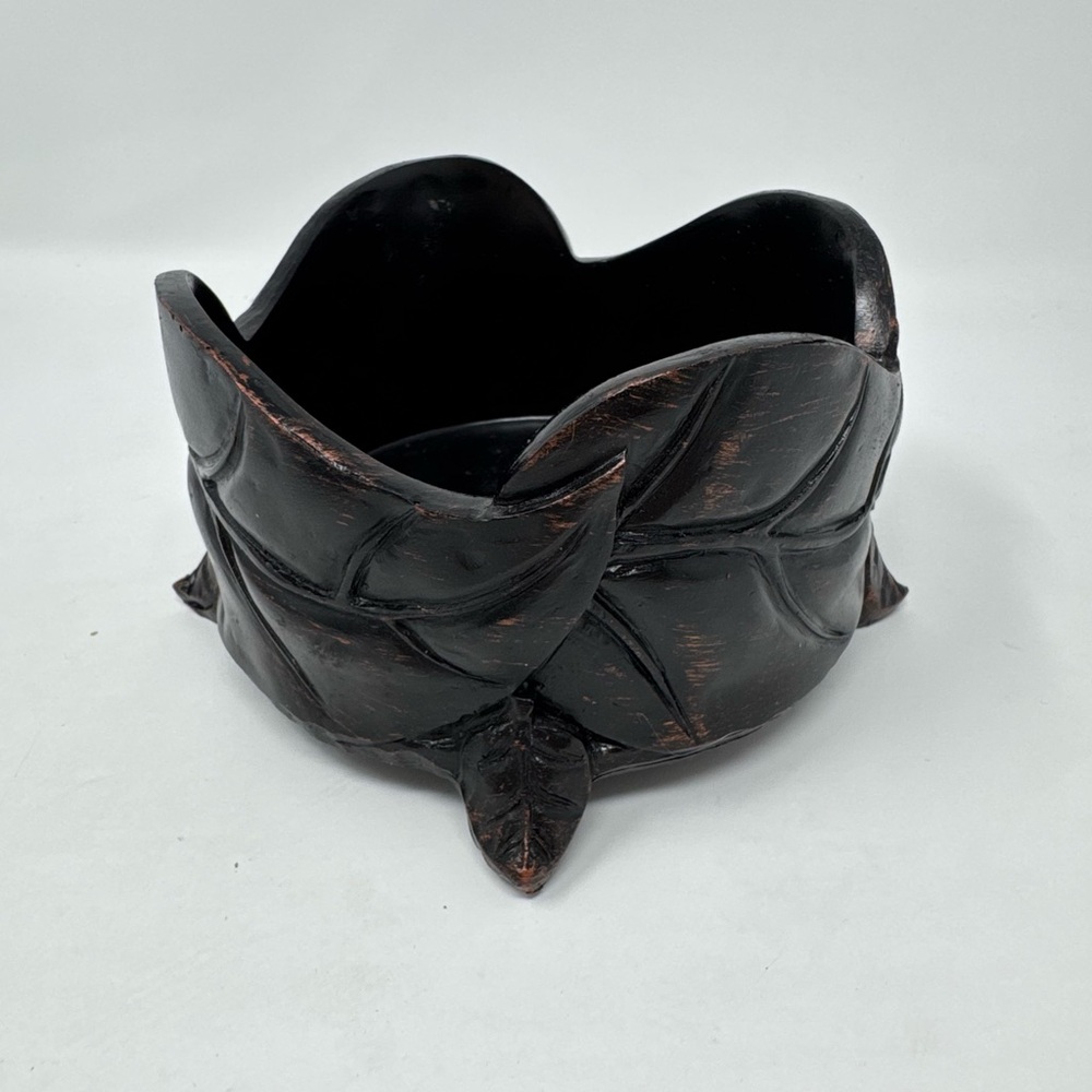 Leaf Shaped Pillar Candle Holder